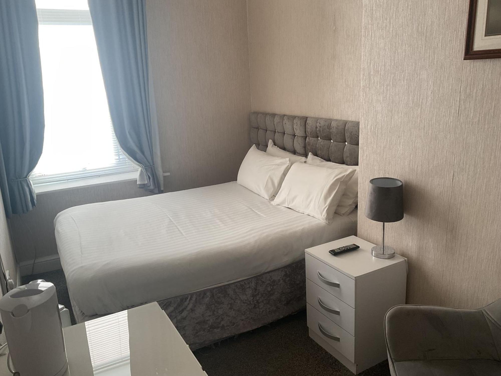 The Claremont Preston Hotel Екстериор снимка
