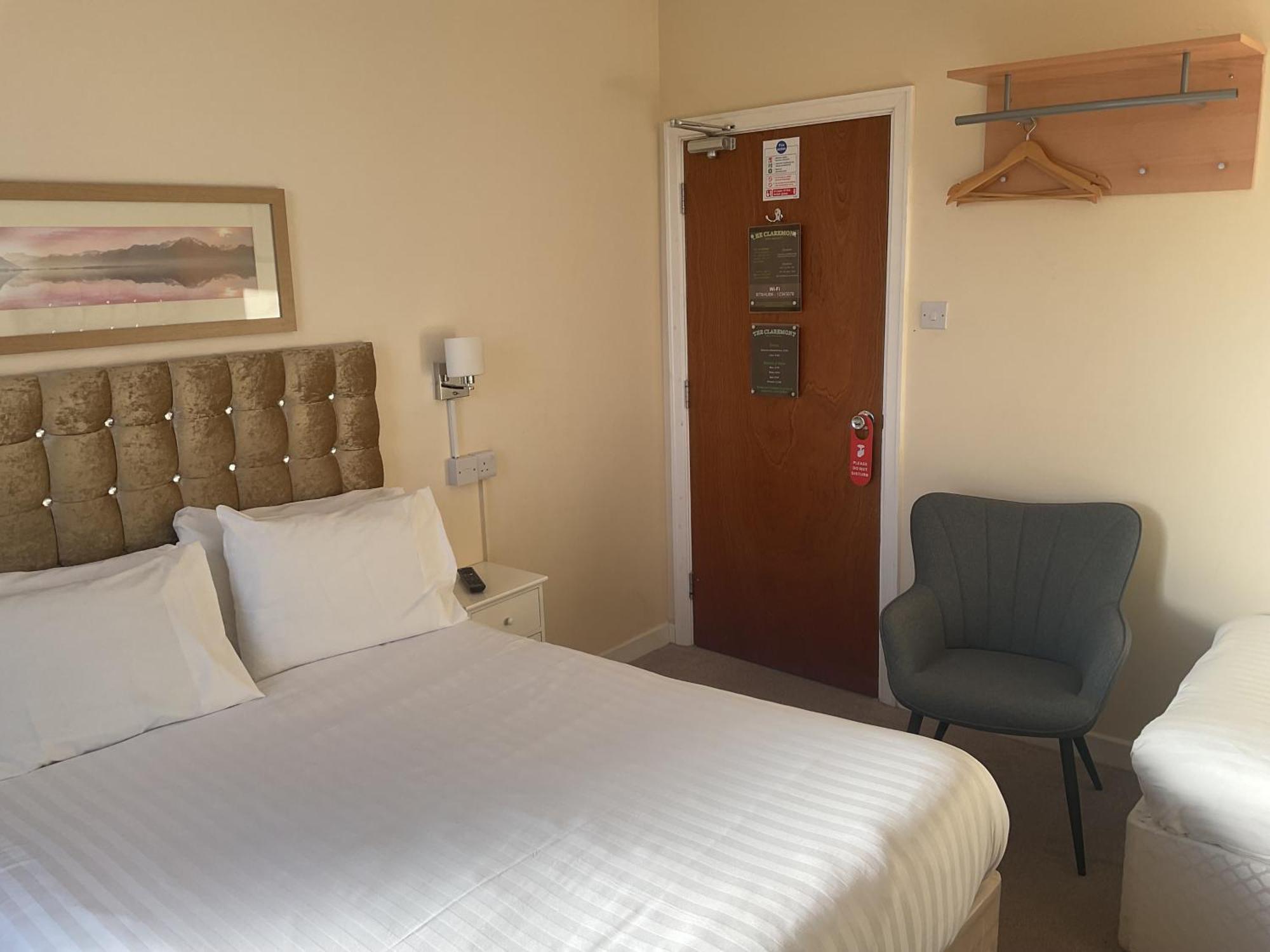 The Claremont Preston Hotel Екстериор снимка